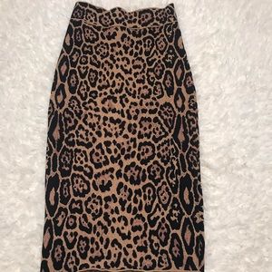 BCBGMaxAzria |  Leopard body con skirt